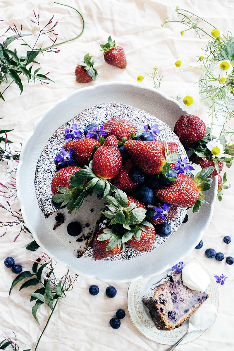 Wildberry yoghurt cake with strawberries and blueberries recipe