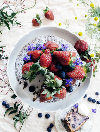 Wildberry yoghurt cake with strawberries and blueberries recipe