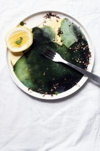 marimekko plate with lemon